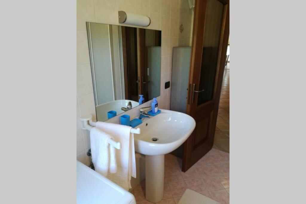 Casa Vacanze Liliana Priocca Exteriör bild